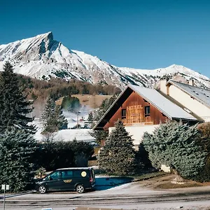 Apartment Maison L'aiguille: Mountain Retreat With Guest, Laye